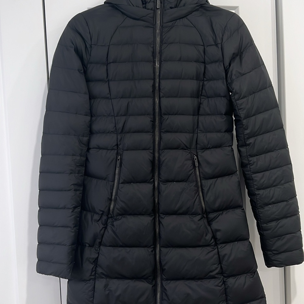 Lululemon Women's Black Quilted Jacket